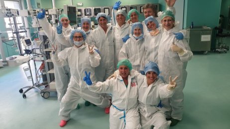 Medisinsk innsatsteam Bildet viser medisinsk innsatsteam på en sykehusstue.