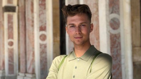 Alexander Thomas På bildet vises sykepleierstudenten Alexander Thomas