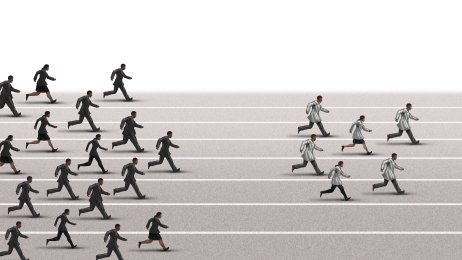 Uheldige hendelser Bildet viser en tegning av mennesker som jager helsepersonell