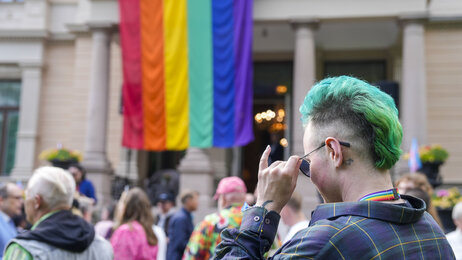 Bildet viser pridemottakelse i Regjeringens representasjonsanlegg i Oslo torsdag ettermiddag. Bildet viser pridemottakelse i Regjeringens representasjonsanlegg i Oslo torsdag ettermiddag.