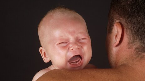 Illustrasjonsbilde av baby som gråter. Illustrasjonsbilde av baby som gråter.