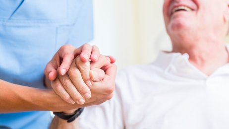 ILDSJELER: Engasjerte sykepleiere kan øke pasientens mulighet til å delta i beslutninger om sin egen hverdag. Illustrasjonsfoto: Colourbox ILDSJELER: Engasjerte sykepleiere kan øke pasientens mulighet til å delta i beslutninger om sin egen hverdag. Illustrasjonsfoto: Colourbox