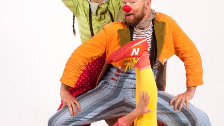 Bildet viser tre sykehusklovner. Én av dem er Elisabeth Helland Larsen Bildet viser tre sykehusklovner. Én av dem er Elisabeth Helland Larsen