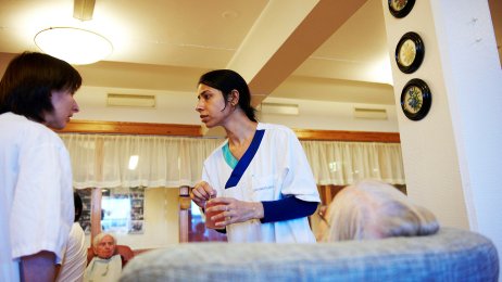 Sykepleier Navpreet Sidhu på Grünerløkka sykehjem.