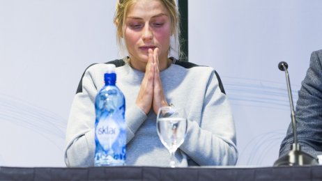 Johaug på pressekonferanse etter dopingavsløring Johaug på pressekonferanse etter dopingavsløring