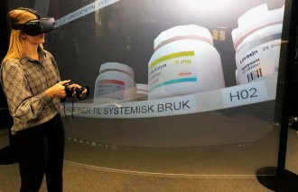 Marlene Sundland Bjerkseth håndterer legemidler virtuelt