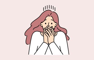 Illustrasjonen viser en kvinne som holder seg for munnen.