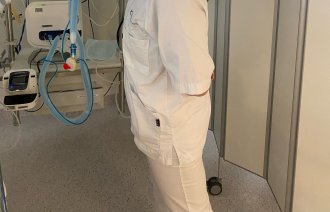 Bildet viser Stine Molvær Nesseth, på thoraxkirurgisk avdeling