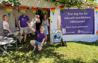 sykepleierne ved olafiaklinkken på pride