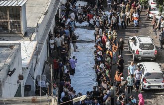 Bilde fra gaten utenfor Shifasykehuset i Gaza