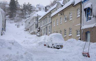 Bildet viser snøkaos i Arendal