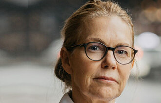 Bildet viser et portrettbilde av innleggsforfatter Anne Kirah