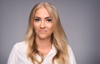 Bildet viser et portrett av Lill Sverresdatter Larsen