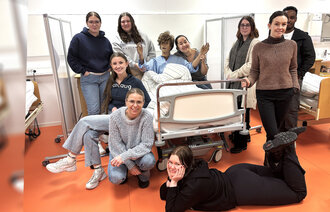 Bildet viser studenter fra Finnsnes