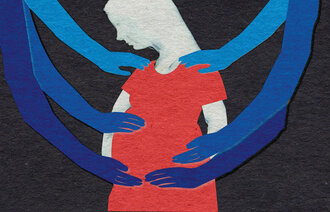 Illustrasjonen viser en gravid kvinne med beskyttende armer rundt seg