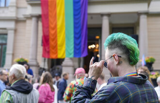 Bildet viser pridemottakelse i Regjeringens representasjonsanlegg i Oslo torsdag ettermiddag.