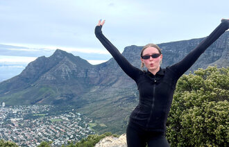 Bildet viser Stella Braathen-Reif i Sør-Afrika.