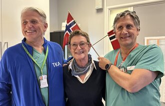 Bildet viser Gro Sørensen, Arnt Fiane og 