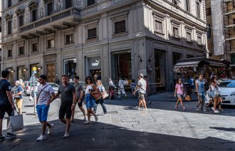 Bildet viser gatemiljø i Toscana.