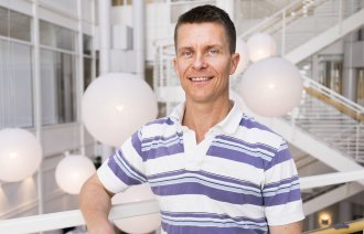 Bildet viser Ole Petter Hjelle