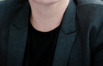 Edith Roth Gjevjon, Life is a Moment, Bollywood, homofili