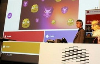 Bildet viser Sveinung Wergeland Sørbye som snakker om svar på Kahoot.