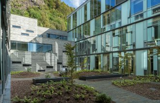 Bildet viser det nye barne- og ungdomsykehuset på Haukeland