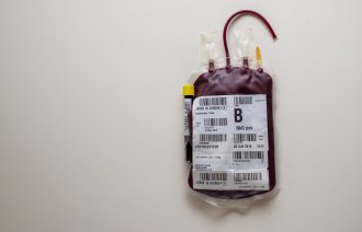 Bildet viser en blodpose.