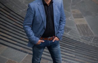 Samarbeid mellom ulike fagfolk er en forutsetning for å kunne hjelpe barn utsatt for vold, mener Ole Gregor Lillevik.