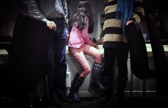Bildet viser en papirløs familie som har fått endelig avslag på sin asylsøknad.
