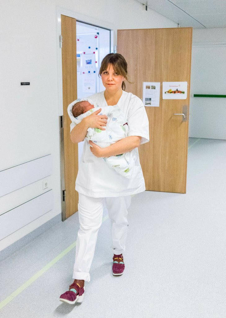 Jordmor Anette Steelman Jordmor Anette Steelman ved Sykehuset Østfold, Kalnes