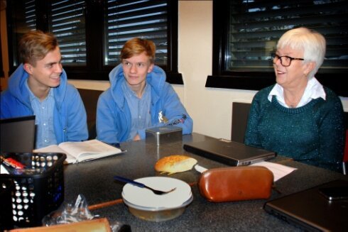 Helsesoster_Fredrikstad_og_gutter_web.jpg (Ingress 490)