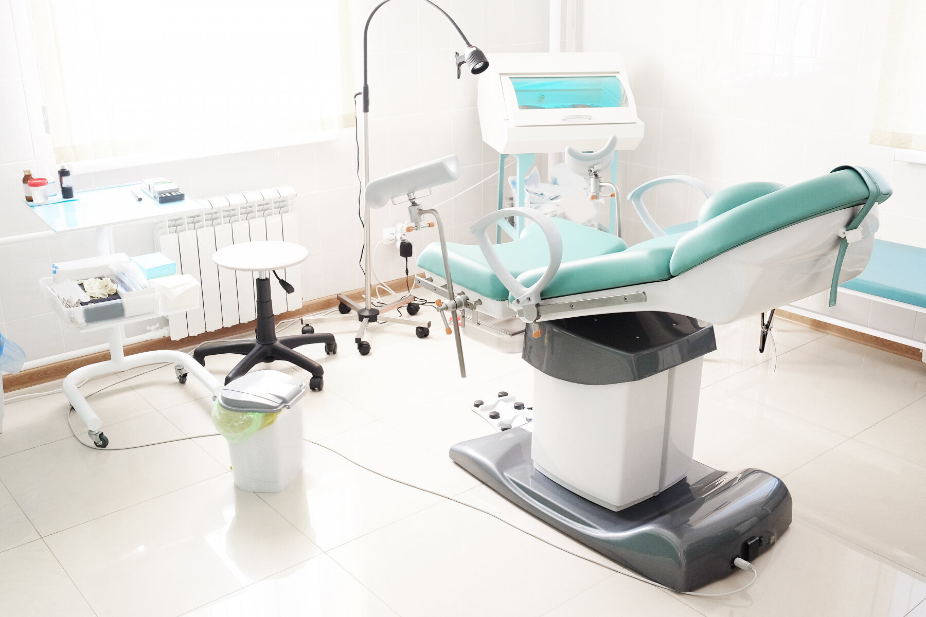 gynekolog, undersøkelse Bildet viser en gynekologstol.