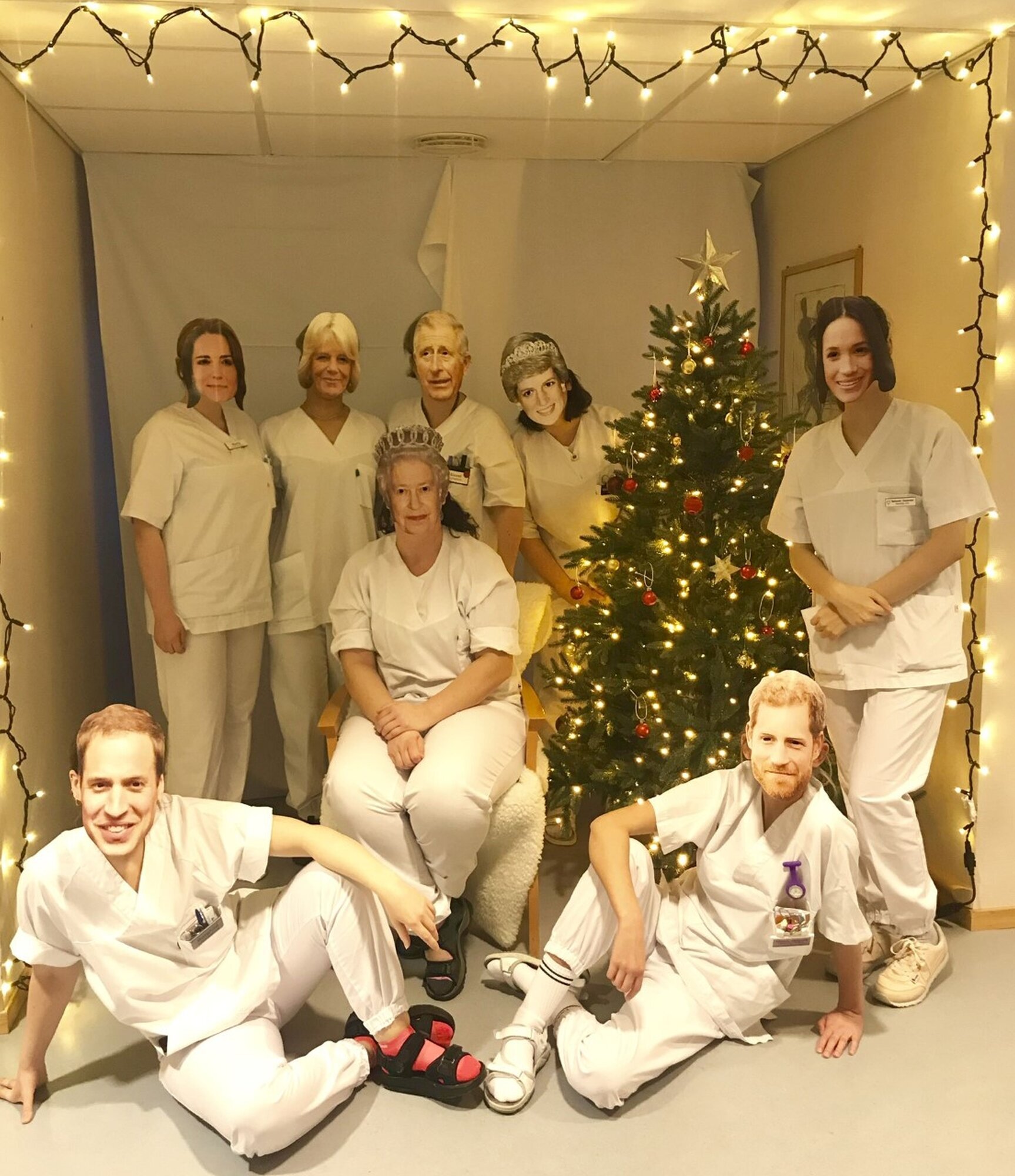 Ida Hareide, Hareid sjukeheim Bildet viser pleiere ved Hareid sjukeheim med masker.