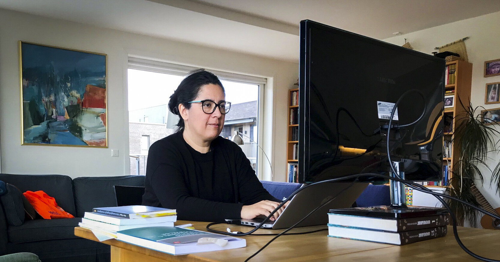 Salinas har hjemmekontor bildet viser person med hjemmekontor