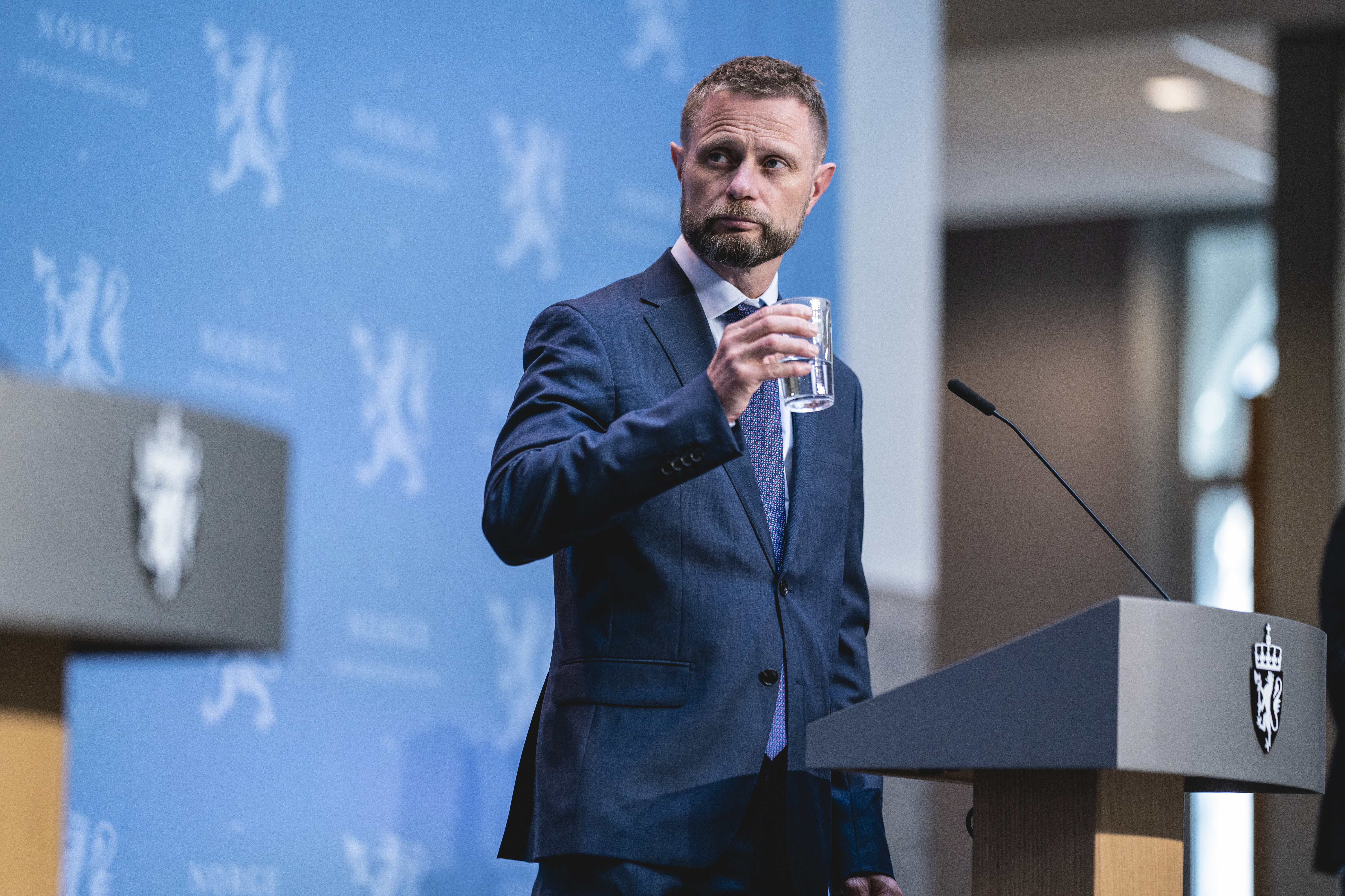 Bent Høie Bent Høie på pressekonferanse 27. mai 2020