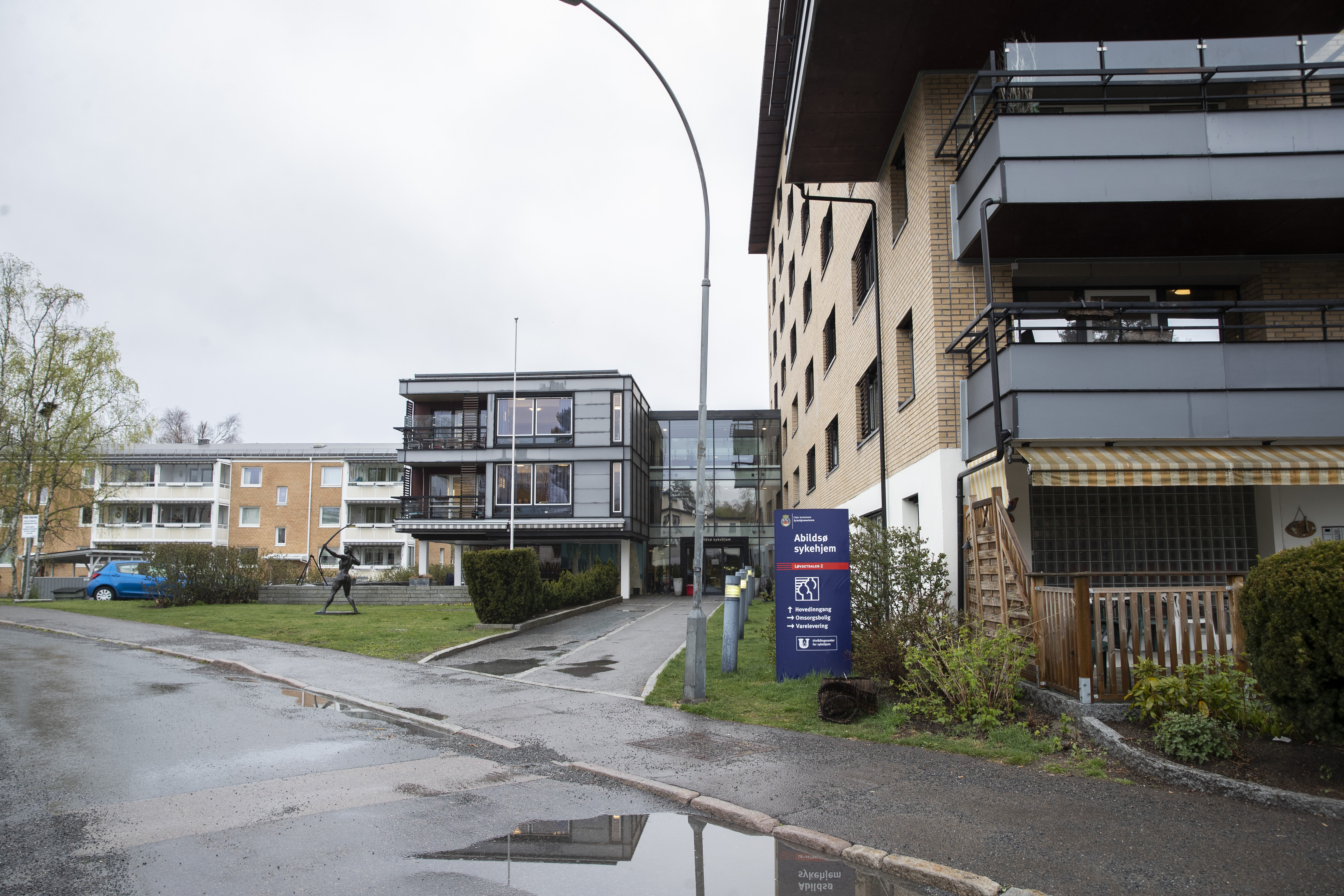 Sykehjem Bildet viser fasade på et sykehjem.