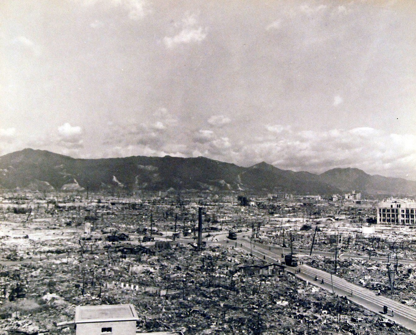 Hiroshima Bildet viser en del av Hiroshima ødelagt etter å ha blitt truffet av en atombombe i 1945