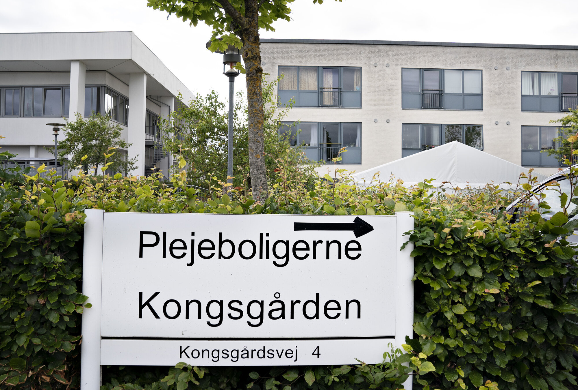 Kongsgården plejehjem Bildet viser fasaden på Kongsgården plejehjem i Aarhus i Danmark