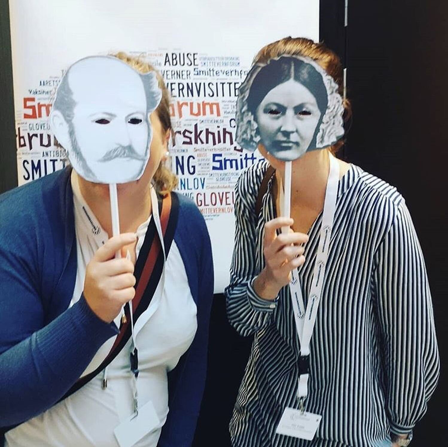 Smittevernsnerdene Bildet viser smittevernsnerdene med masker av Ignaz Semmelweis og Florence Nightingale.