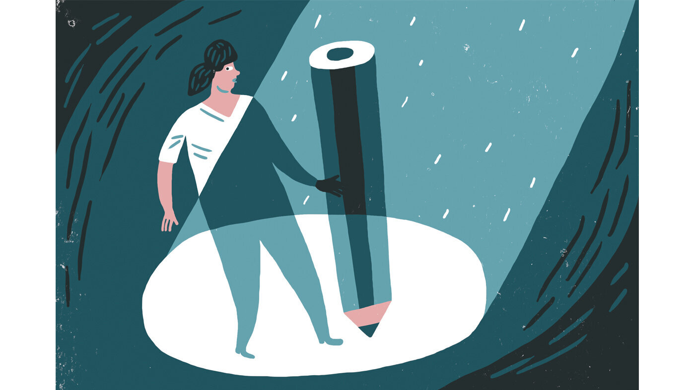 Sykepleier i et spotlys med en stor blyant Illustrasjonen viser sykepleier i et spotlys med en stor blyant