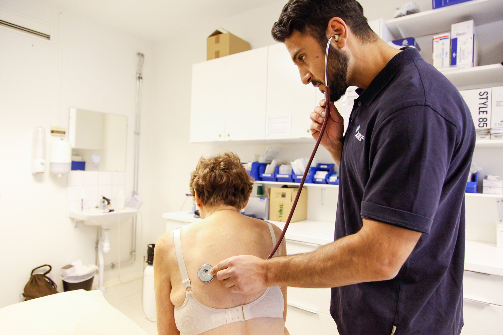 Pasient blir undersøkt Pasient blir undersøkt