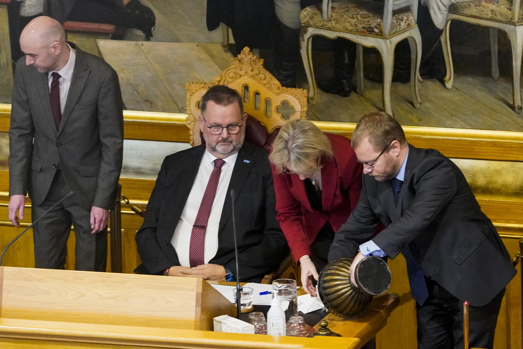 Stortinget Bildet viser scene fra valget av ny president og visepresident på Stortinget.