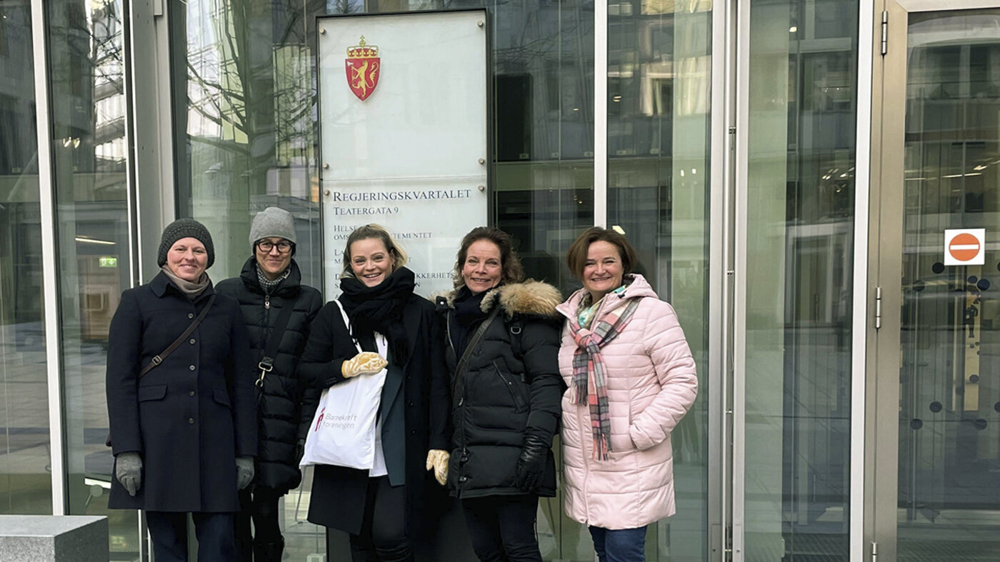 Interessegruppe for barnepalliasjon i møte med HOD Interessegruppe for barnepalliasjon i møte med HOD