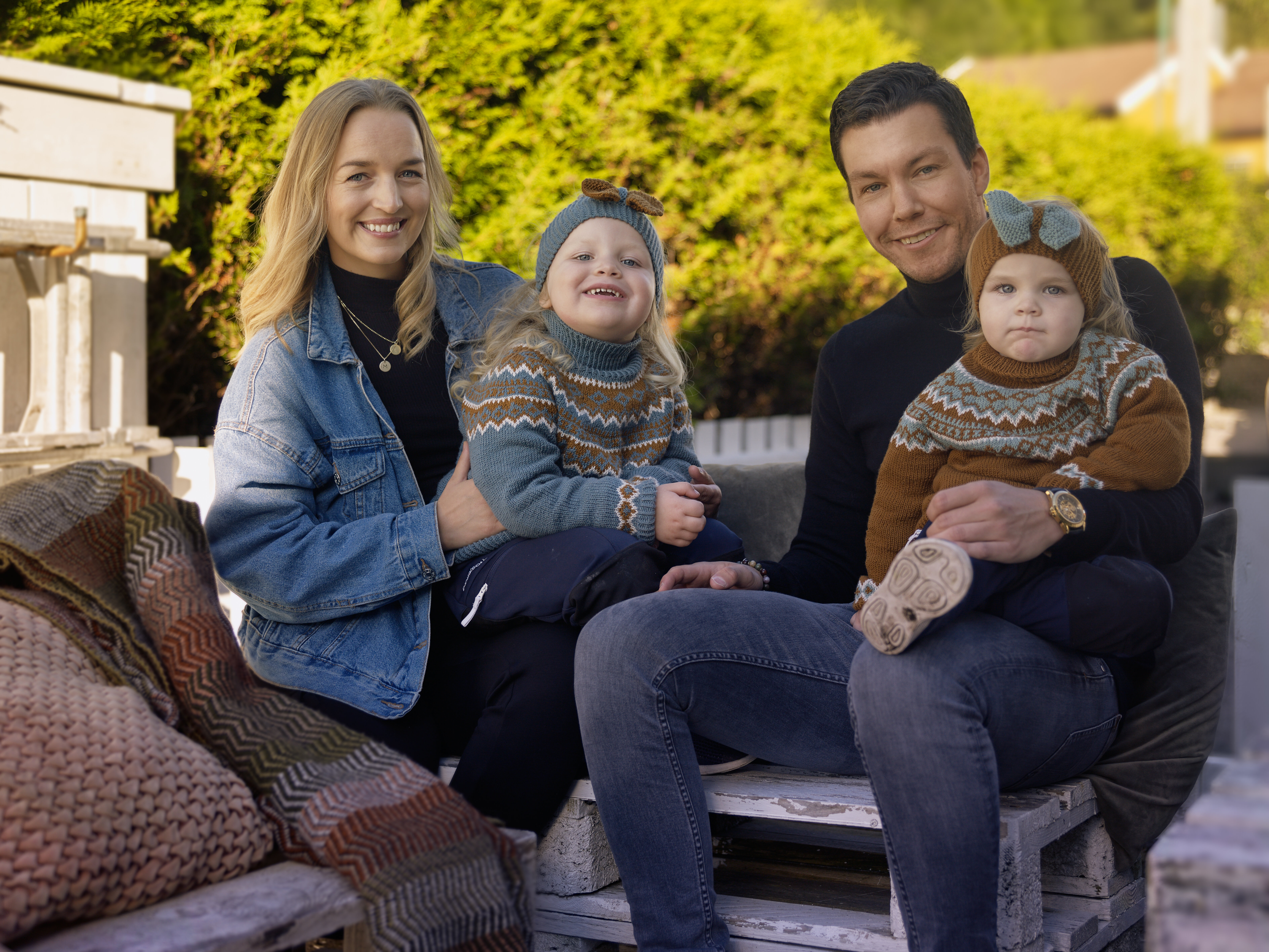 Lilly Bildet viser Lilly sammen familien.