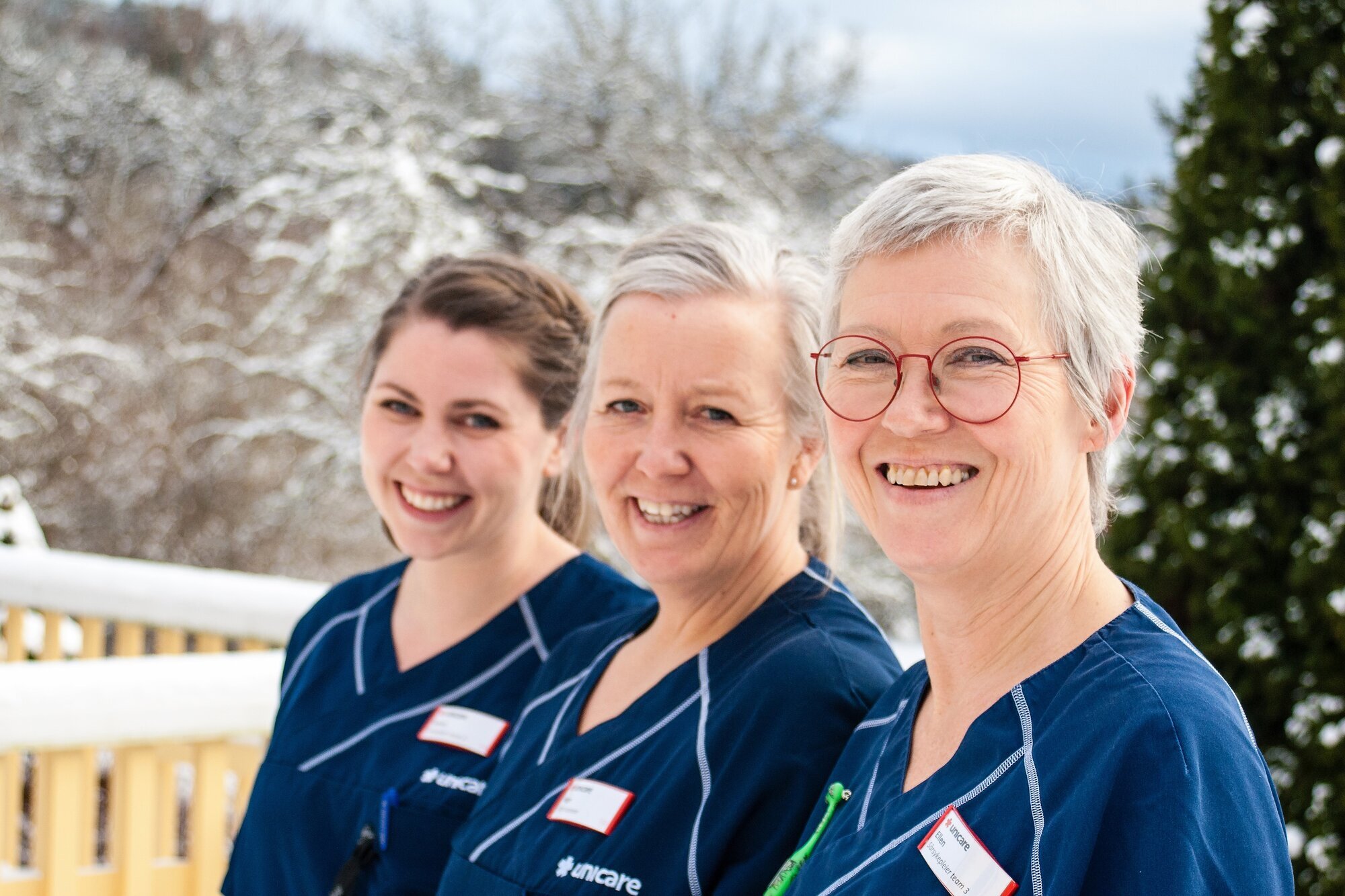 Sykepleierne Karen Parmer, Hege Lund og Ellen Molteberg på Unicare Bakke. Sykepleierne Karen Parmer, Hege Lund og Ellen Molteberg på Unicare Bakke.