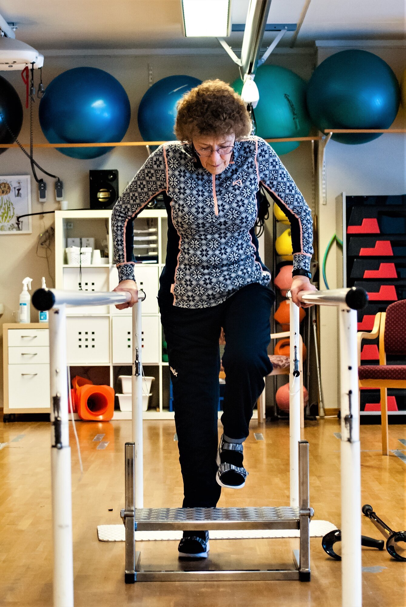 Amputasjonspasient Kari Wetlesen trener på Unicare Bakke. Amputasjonspasient Kari Wetlesen trener på Unicare Bakke.