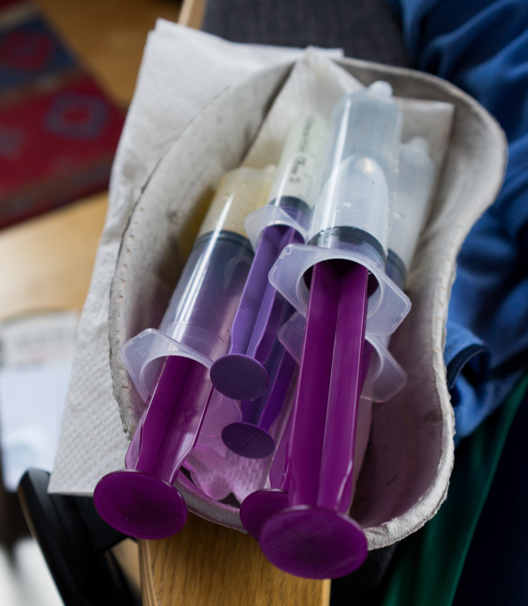 sprøyter med medisiner bildet viser sprøyter med medisiner