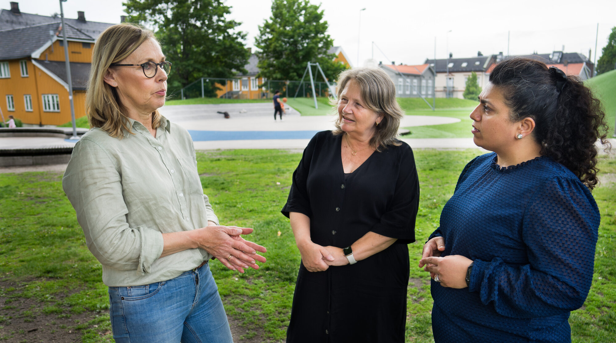tre helsesykepleiere i Drammen bildet viser tre helsesykepleiere i Drammen