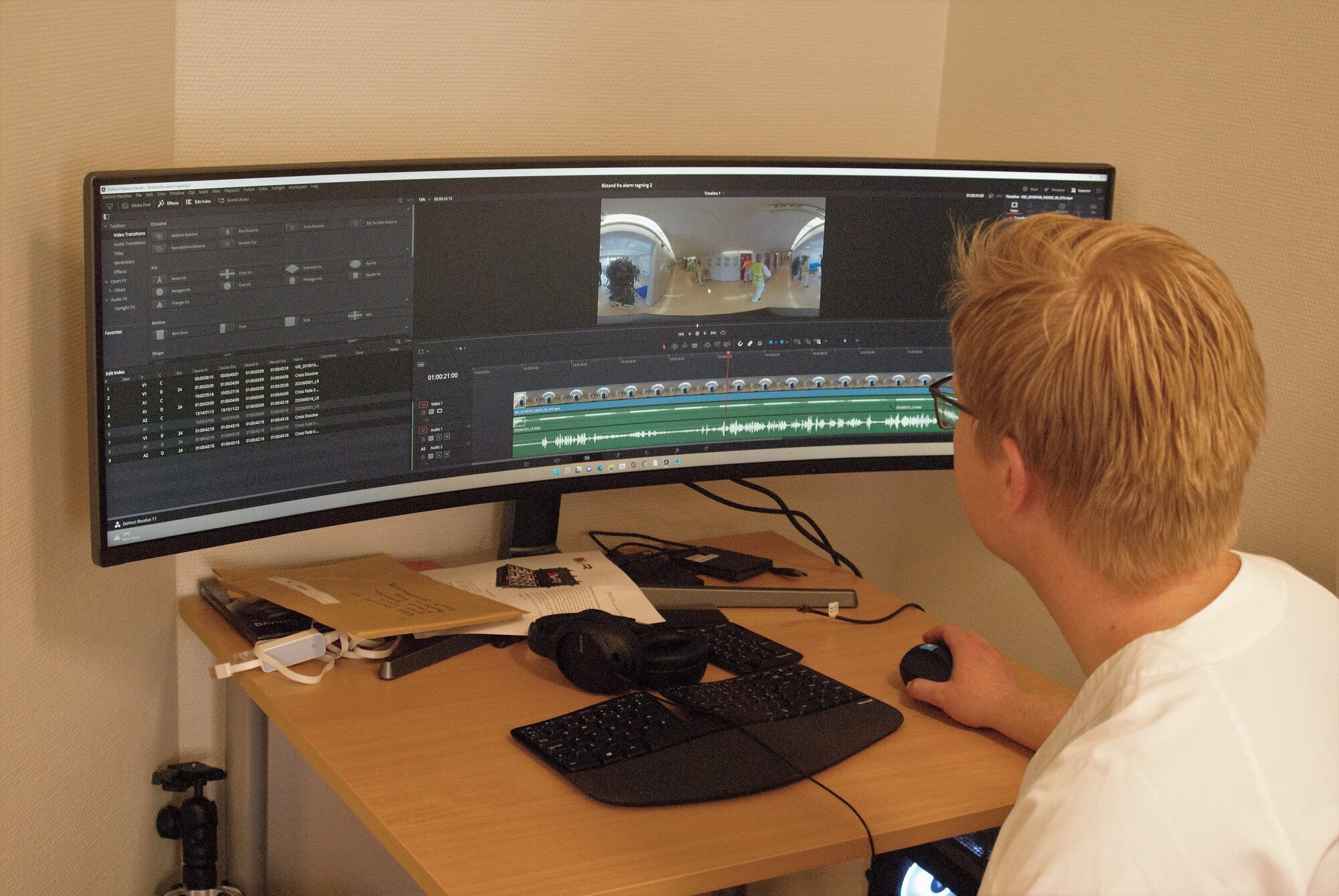 Magnus Berge redigerer VR-film